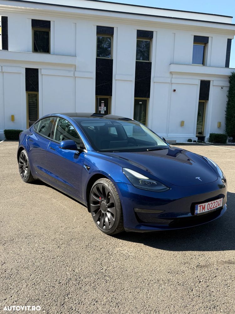 Tesla Model 3 - 7