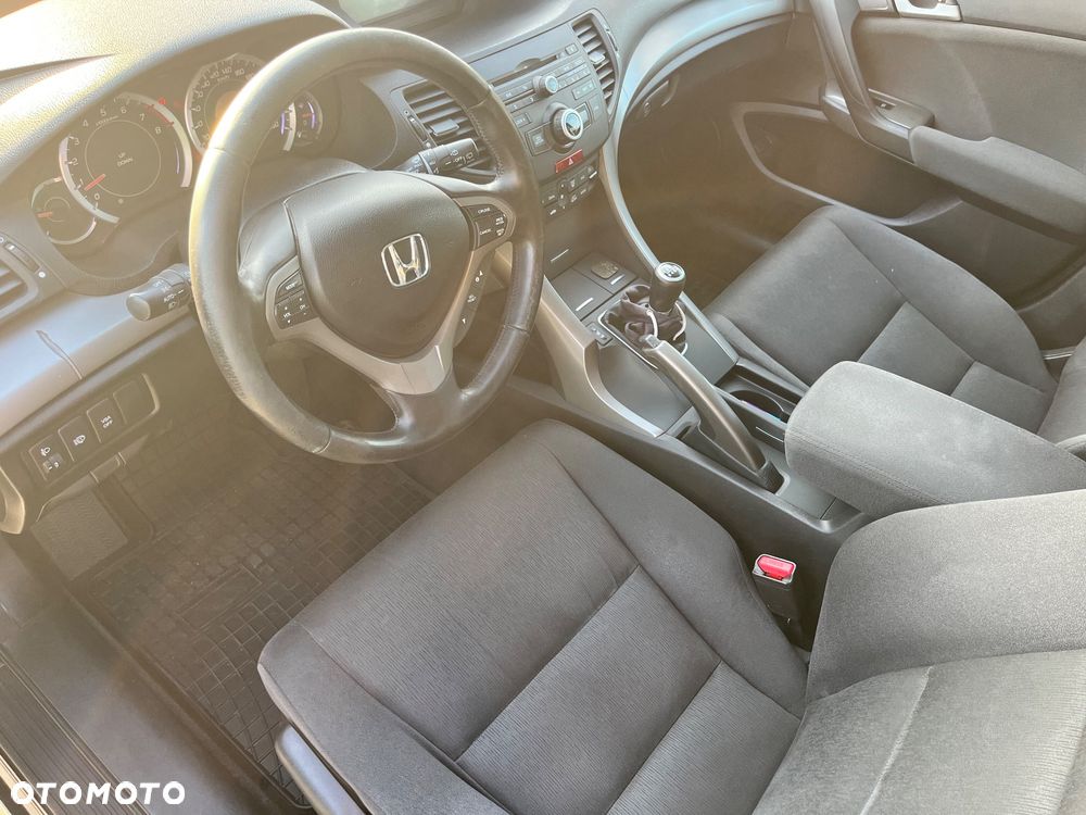 Honda Accord 2.0 Elegance Advantage - 14