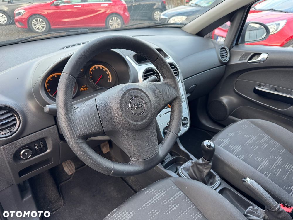 Opel Corsa 1.2 16V Enjoy - 10