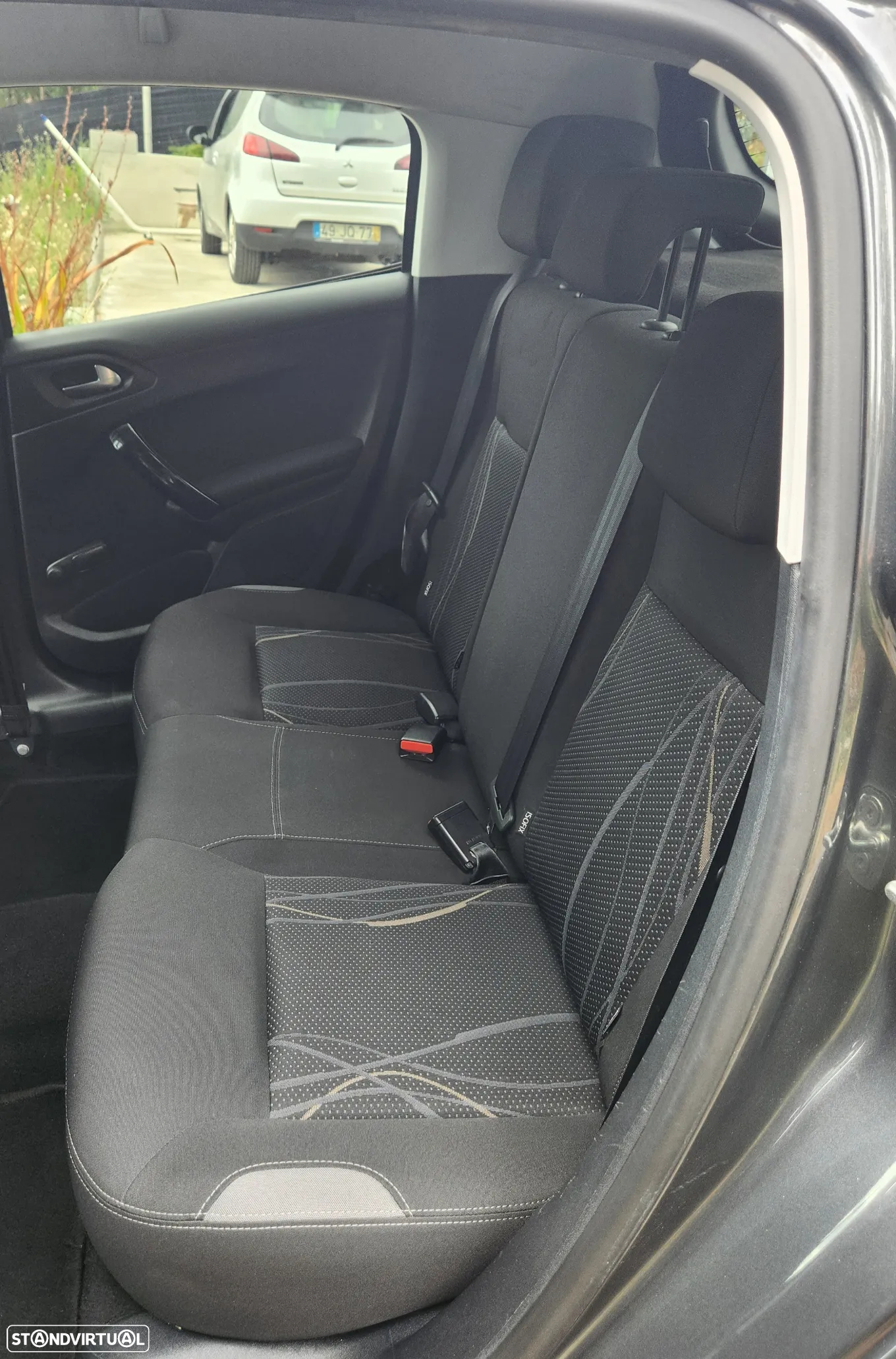 Peugeot 208 1.2 VTi Allure - 11