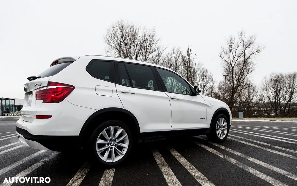 BMW X3 xDrive28i Aut. Advantage - 12