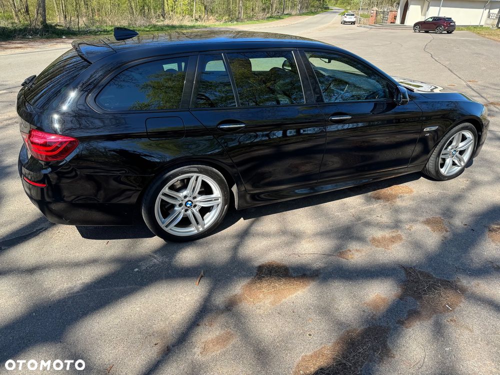 BMW Seria 5 520d xDrive - 10