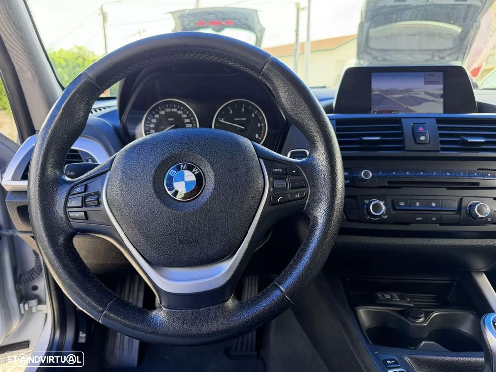 BMW 116 d EDynamics Line Urban - 12