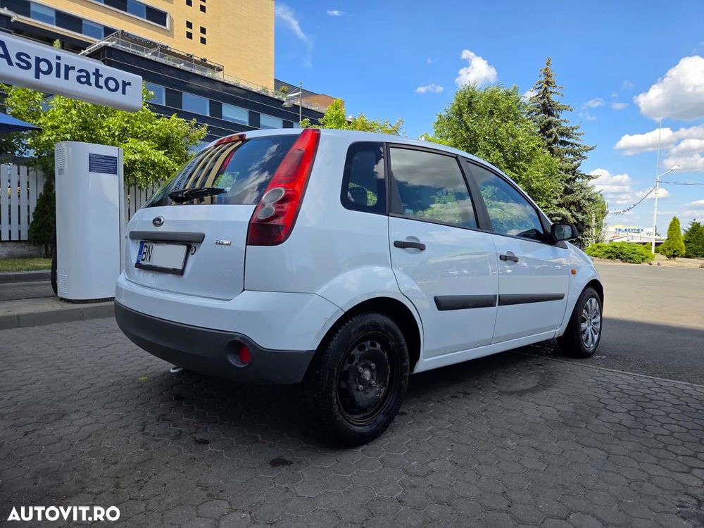 Ford Fiesta - 5