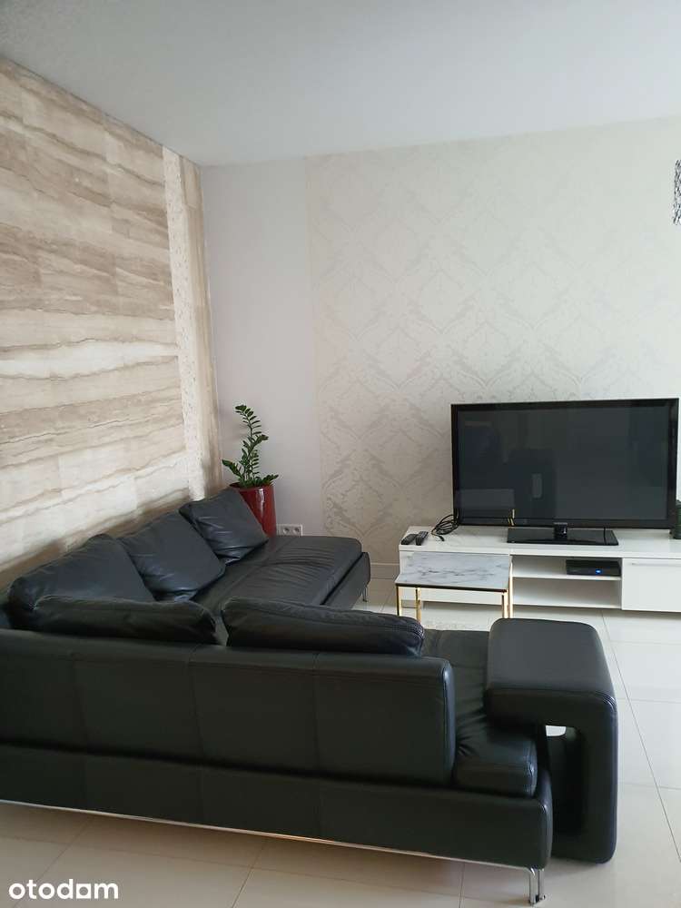 APARTAMENT GIEŁDOWA 4 WARSZWA