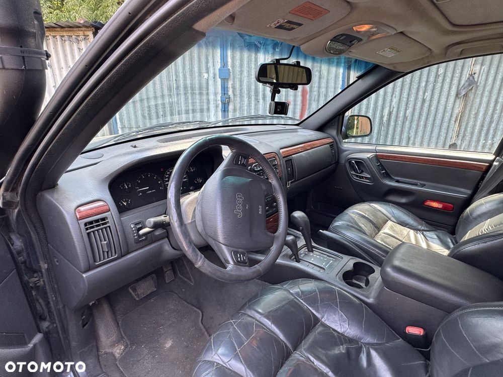 Jeep Cherokee - 5