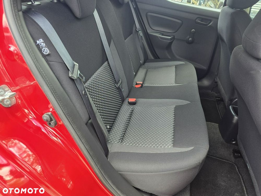 Nissan Micra - 12