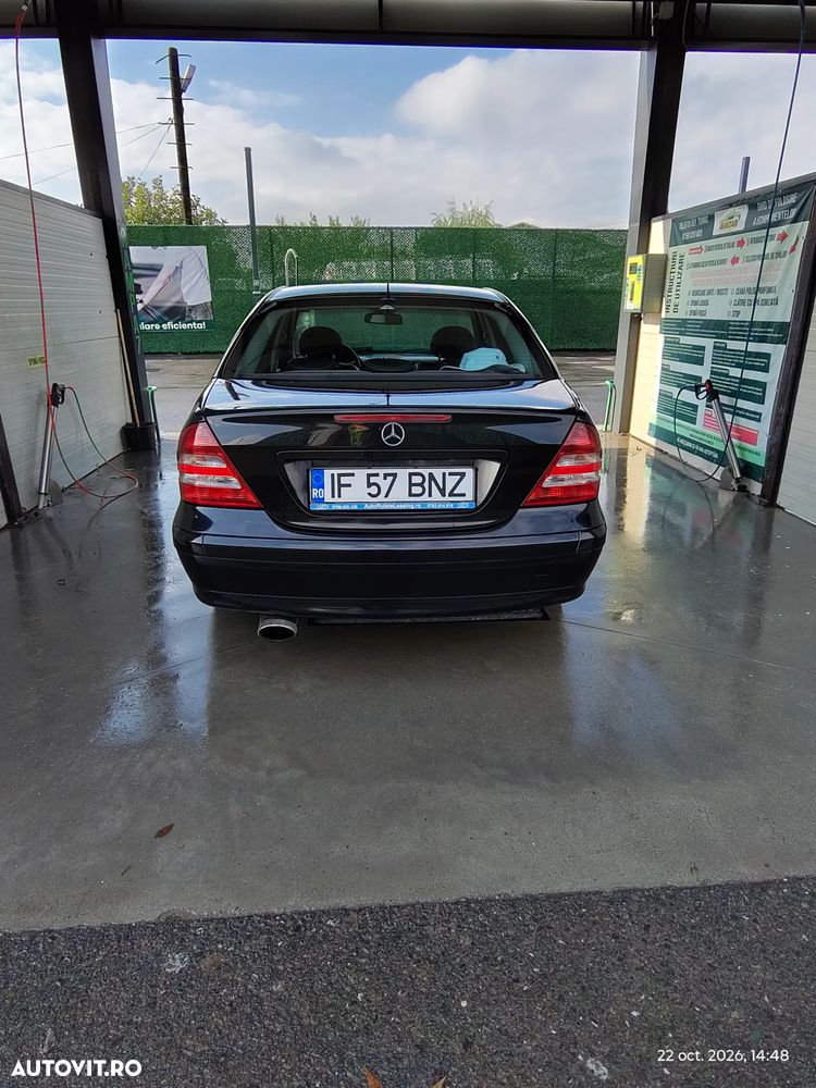 Mercedes-Benz C - 4