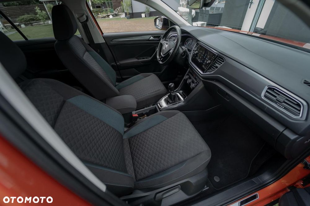 Volkswagen T-Roc - 29