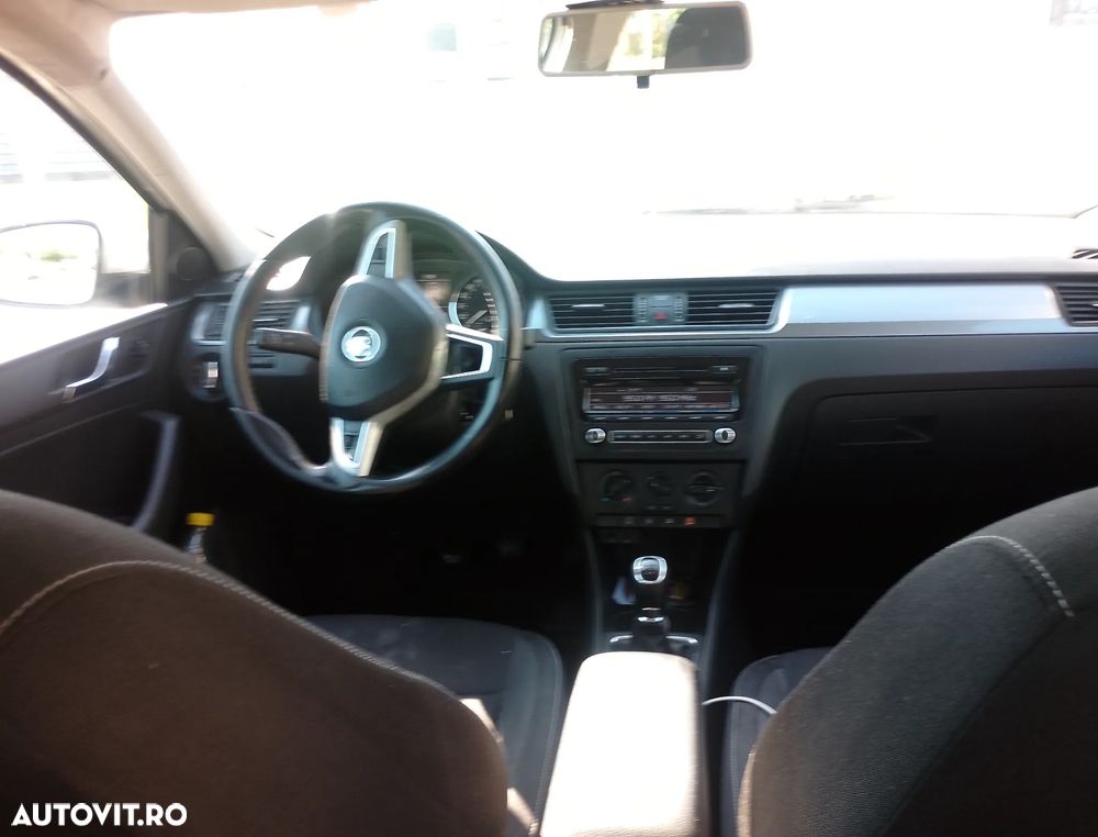 Skoda RAPID 1.6 TDI Ambition - 11