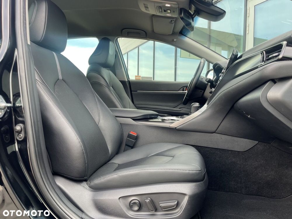 Toyota Camry 2.5 Hybrid Comfort CVT - 13