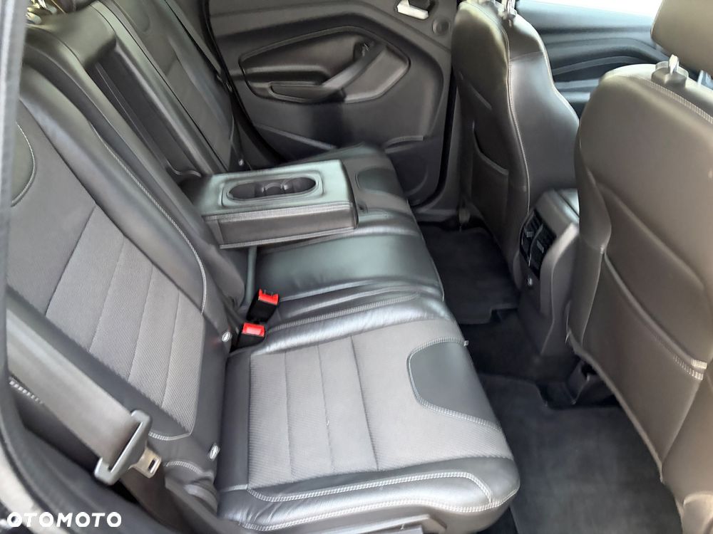 Ford Kuga 2.0 TDCi AWD ST-Line - 28