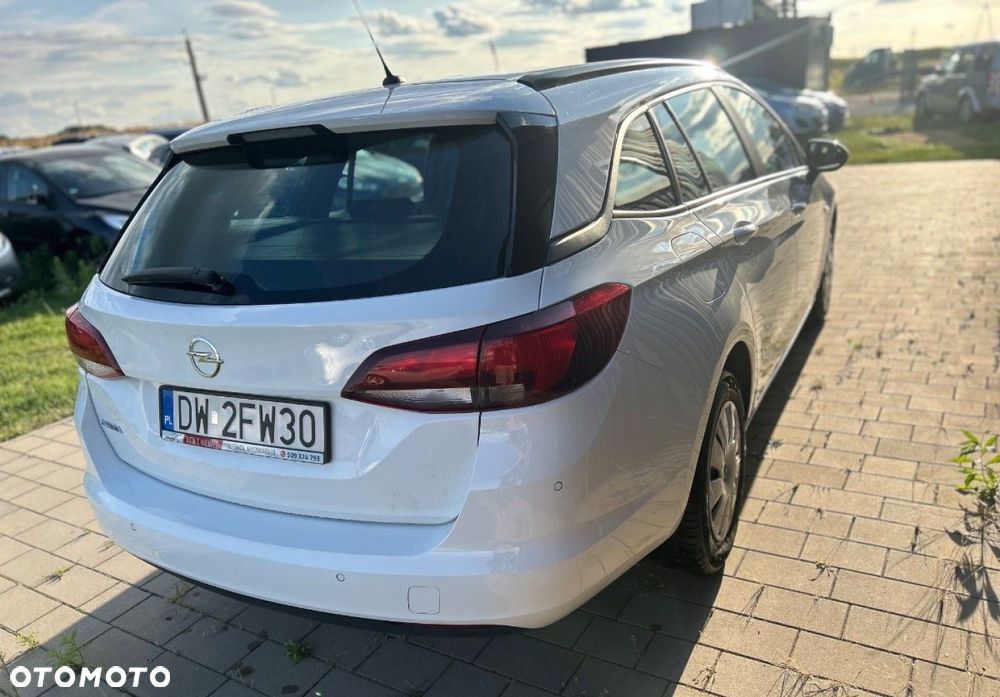 Opel Astra - 8