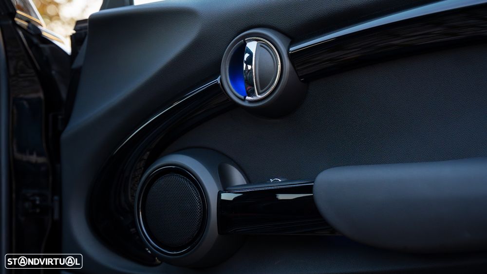 MINI 3 Portas One Aut. JCW - 27