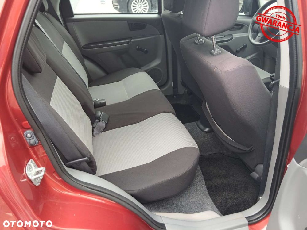 Suzuki SX4 - 25