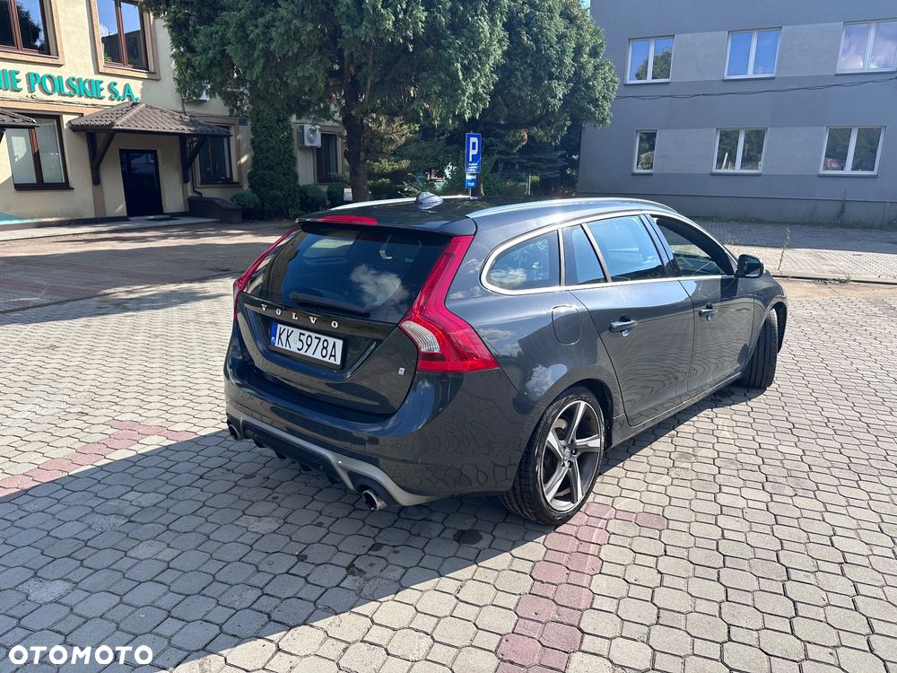Volvo V60 D4 Drive-E R-Design Summum - 4