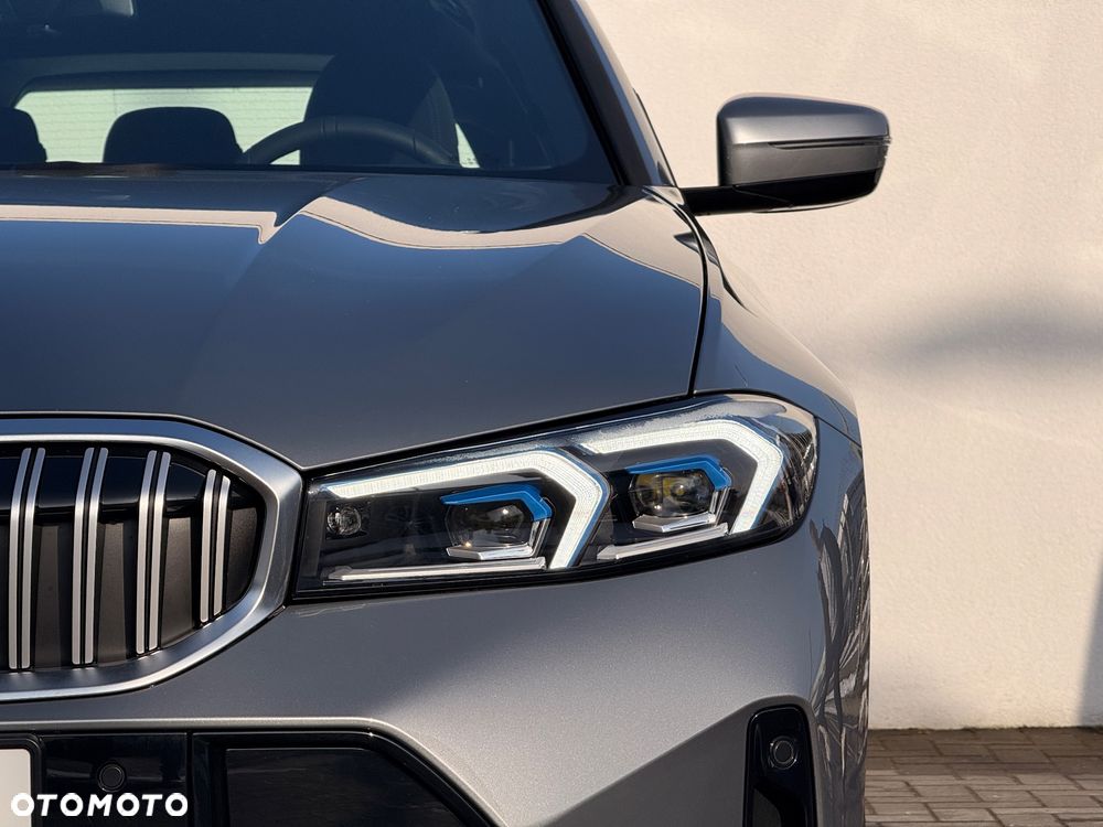 BMW Seria 3 330i xDrive M Sport - 6
