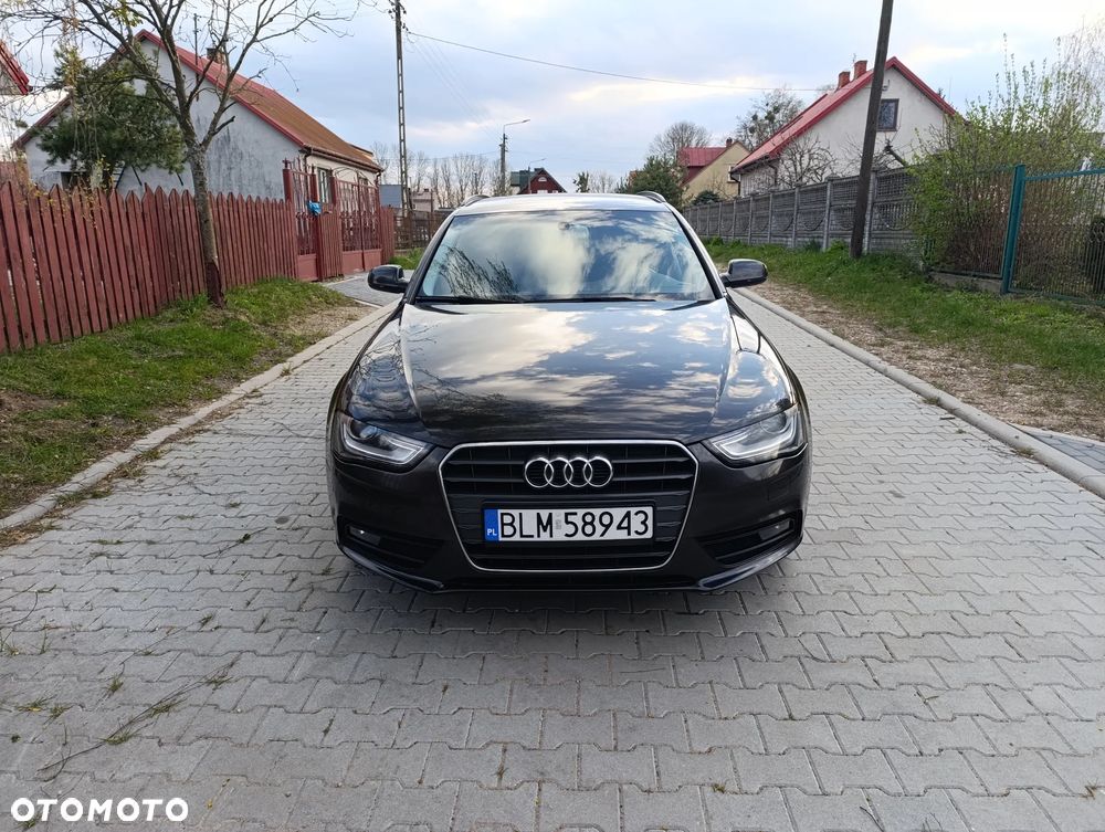 Audi A4 Avant 2.0 TDI DPF clean diesel multitronic Ambiente - 8