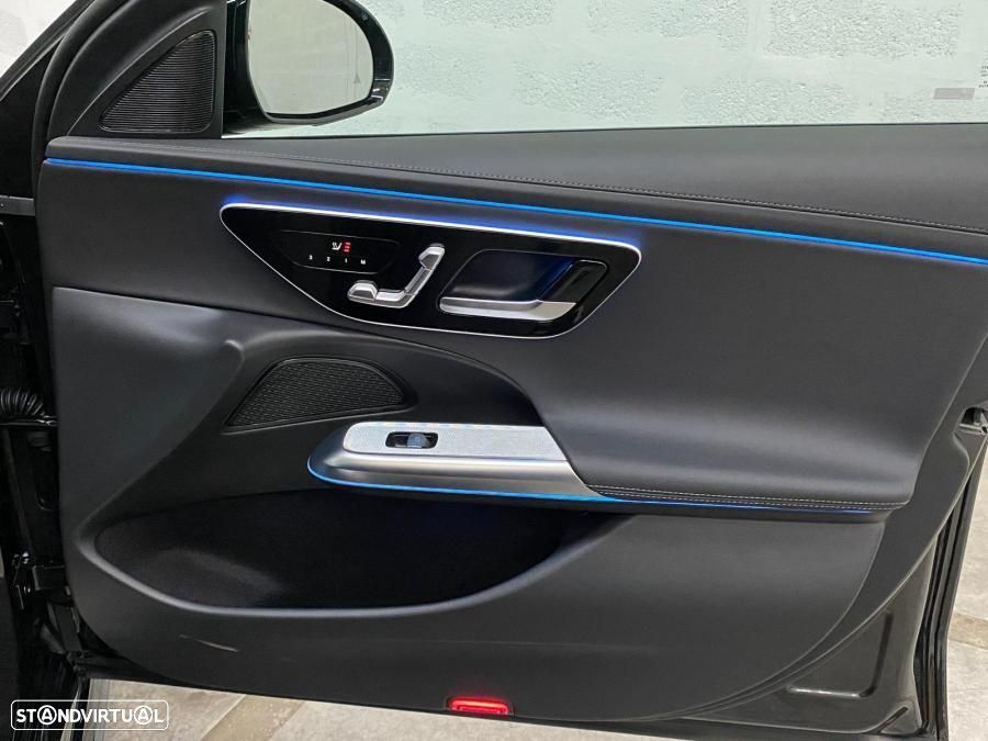 Mercedes-Benz E 300 e AMG Line - 37