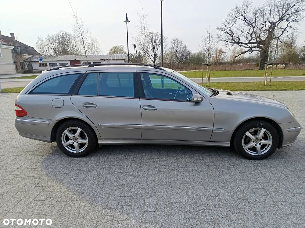 Mercedes-Benz Klasa E 320 T Avantgarde - 4