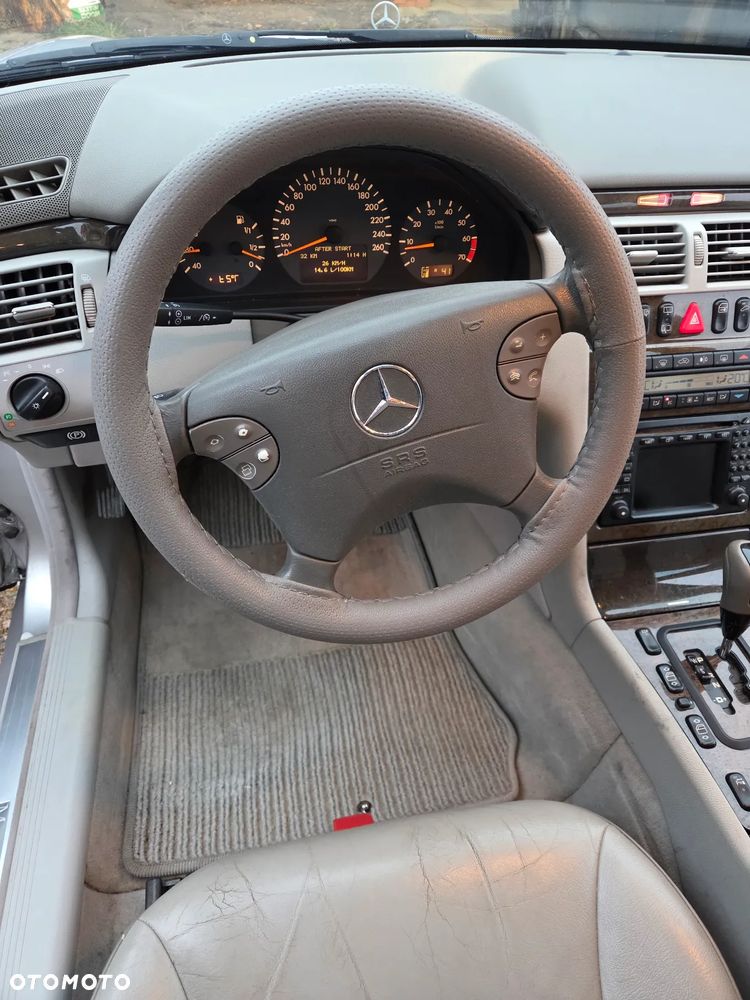 Mercedes-Benz Klasa E 280 T 4-Matic Avantgarde - 16