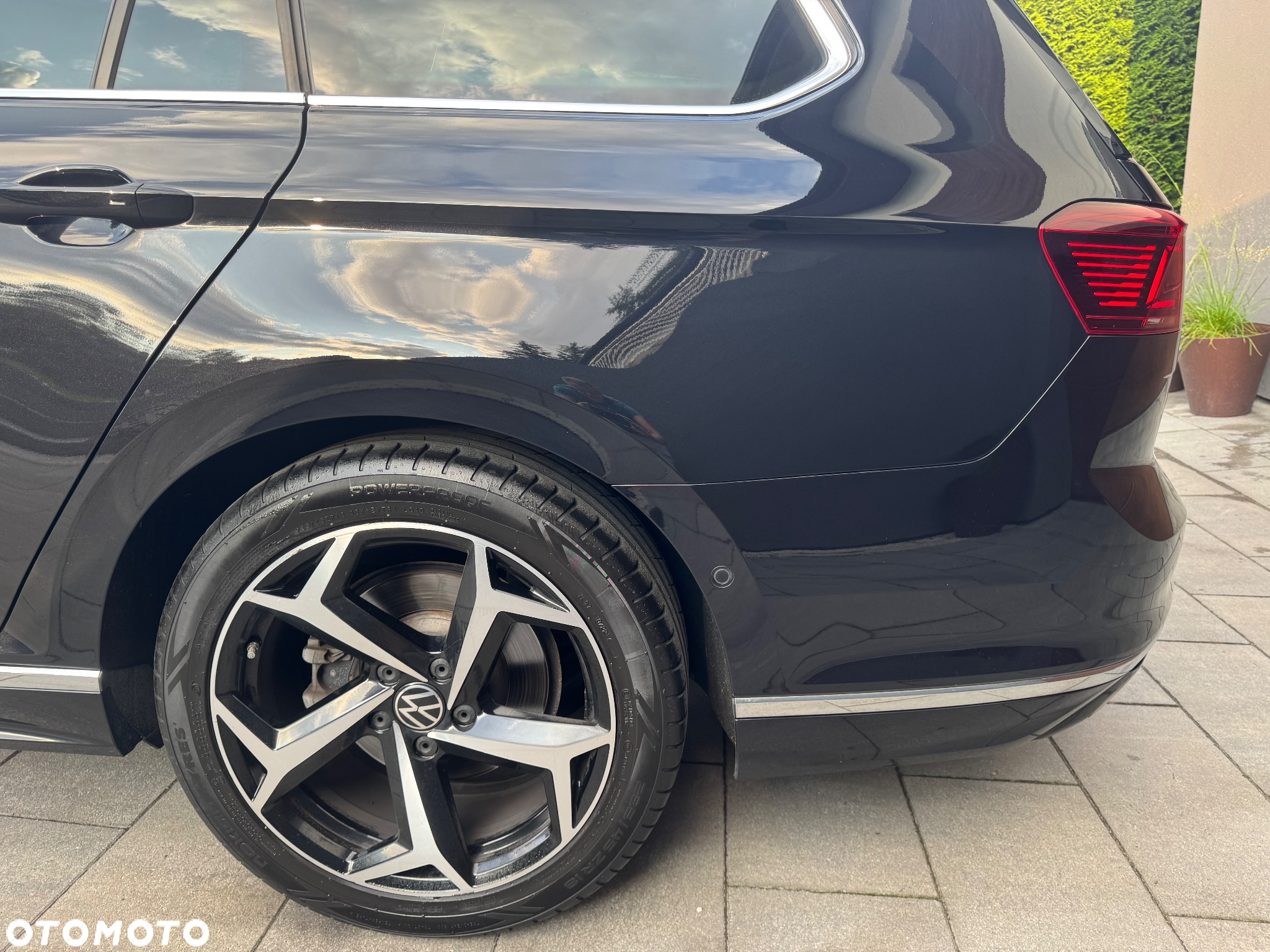 Volkswagen Passat 2.0 TSI Elegance DSG - 19
