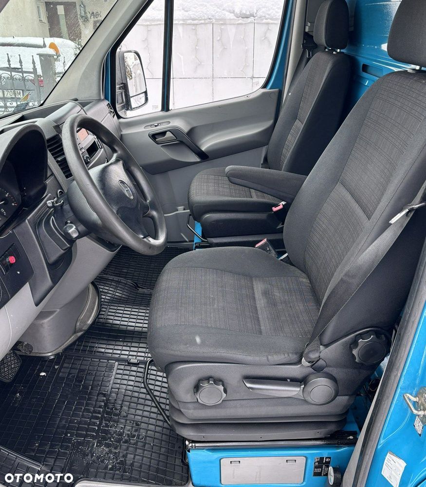 Mercedes-Benz Sprinter - 8