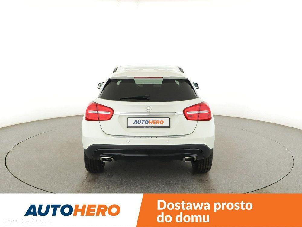 Mercedes-Benz GLA 250 4-Matic Urban - 7