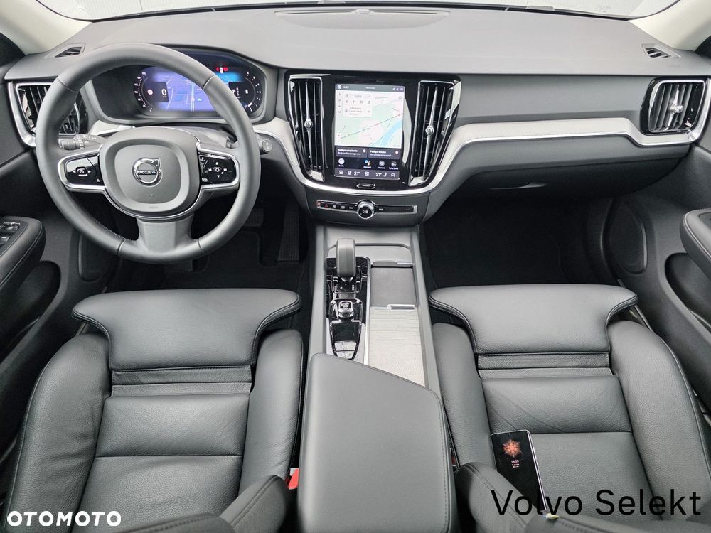 Volvo V60 Cross Country - 11