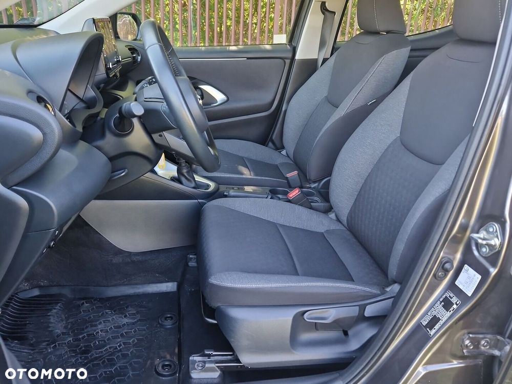 Toyota Yaris - 15