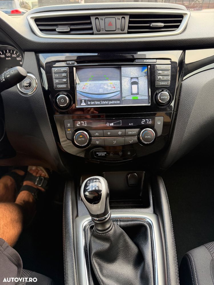 Nissan Qashqai 1.6L dCi Start/Stop 4X4-i N-Connecta - 9
