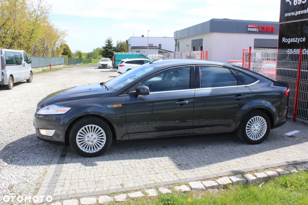 Ford Mondeo 2.0 Champions Edition - 4
