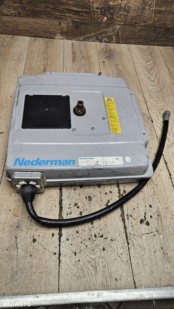 Profesjonalny Zwijacz do węża oleju NEDERMAN 884 10m 1/2" 75 Bar - 8