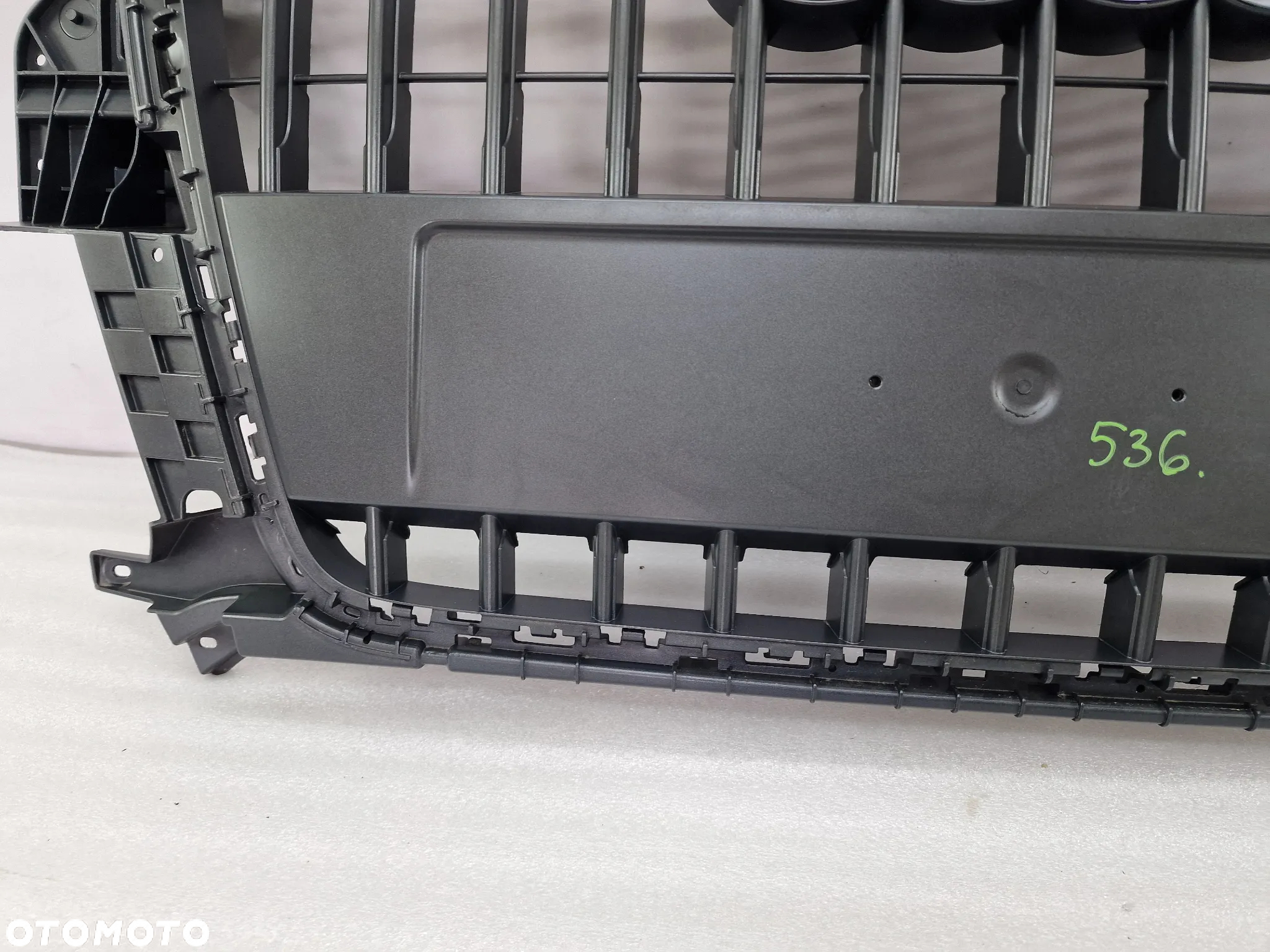 AUDI Q3 8U0 11- ATRAPA / GRILL PRZEDNI PRZÓD , NR 8U0853653H , NR AUKCJI GL536 - 6
