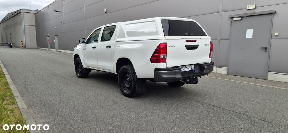 Toyota Hilux 2.4 D-4D Double Cab DL 4x4 - 5