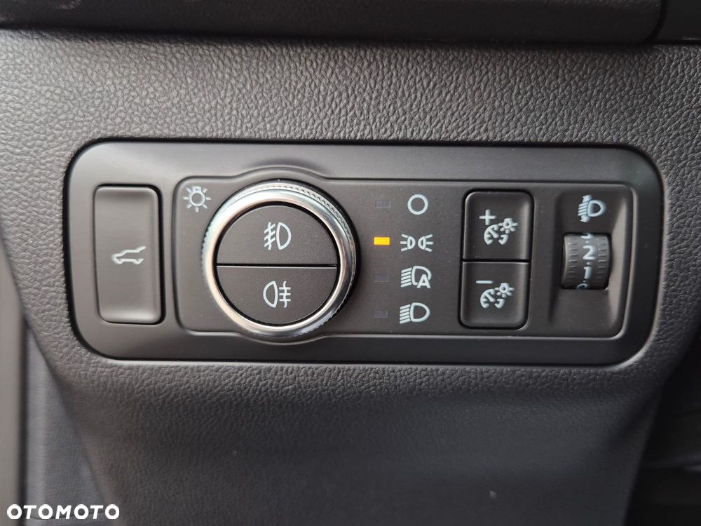 Ford Kuga 1.5 EcoBoost ST-LINE - 29