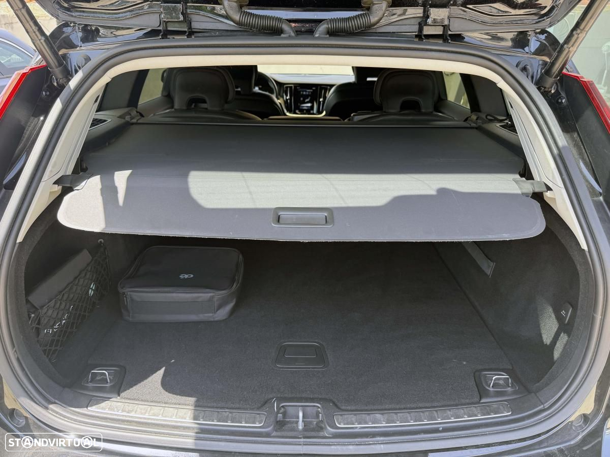 Volvo V60 2.0 T8 AWD TE Inscription - 18
