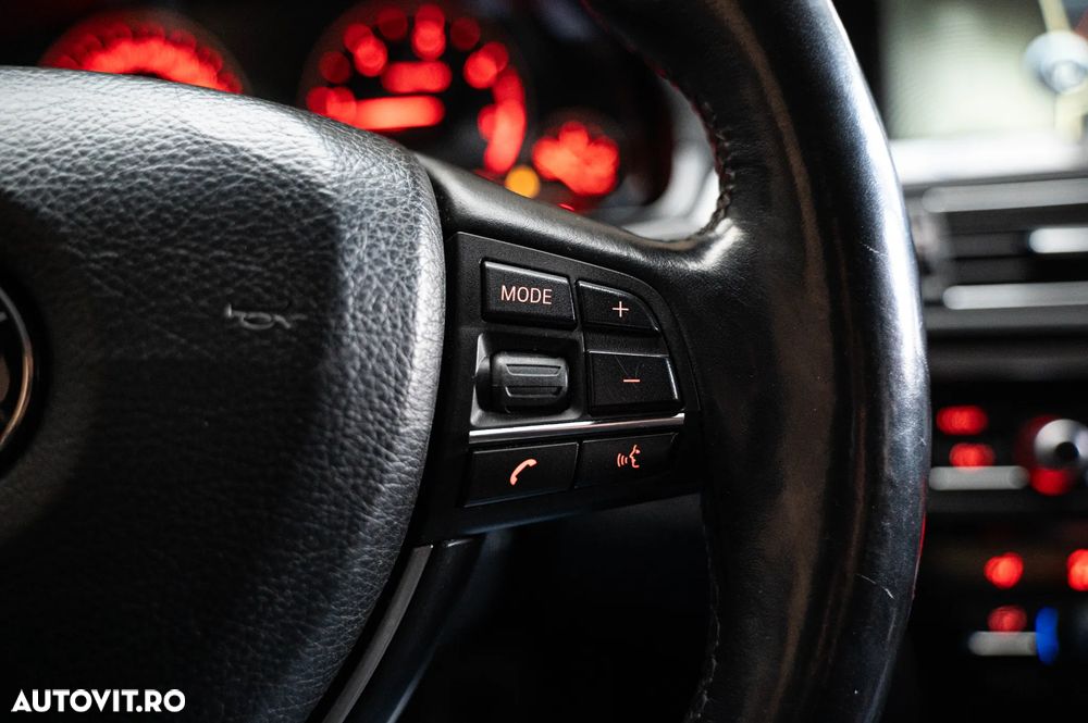 BMW Seria 5 520d Sport-Aut. - 20