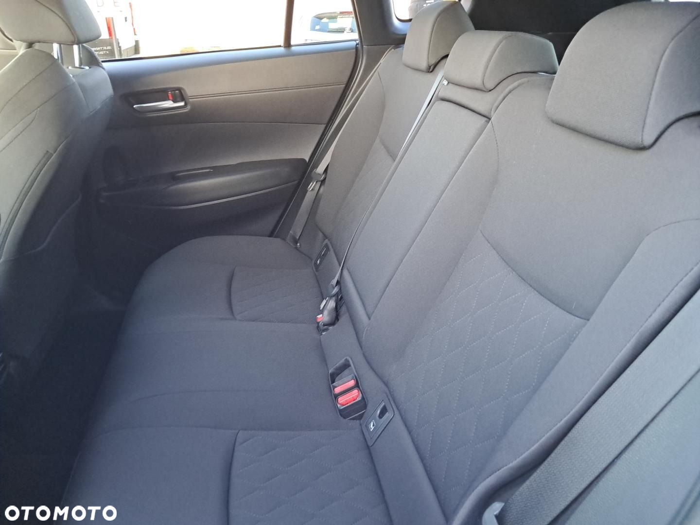Toyota Corolla Cross 2.0 Hybrid Style - 11