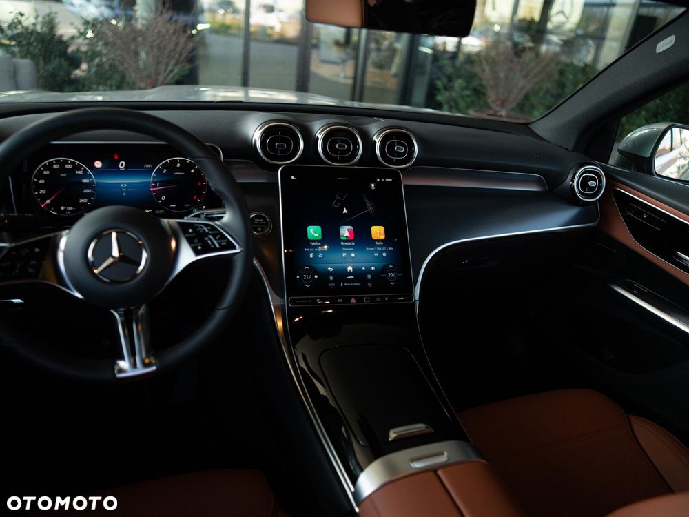 Mercedes-Benz GLC - 14