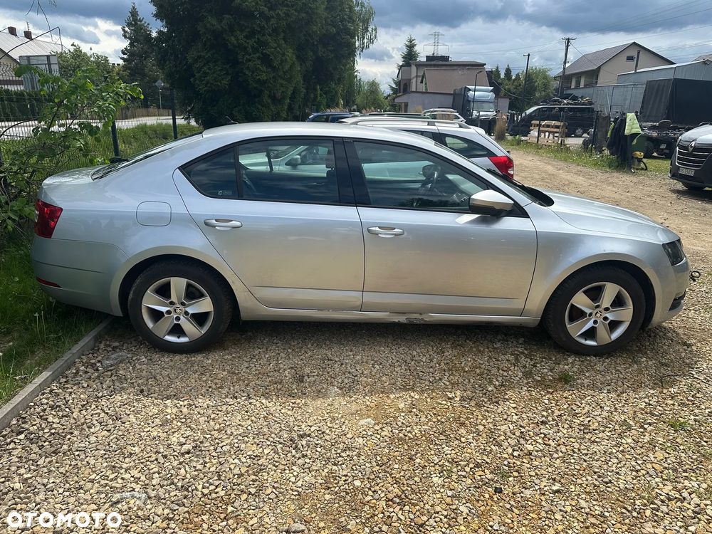 Skoda Octavia 1.6 TDI Ambition - 4
