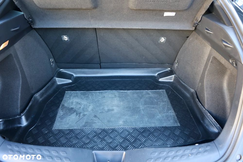 Toyota C-HR 1.2 T GPF Premium - 11