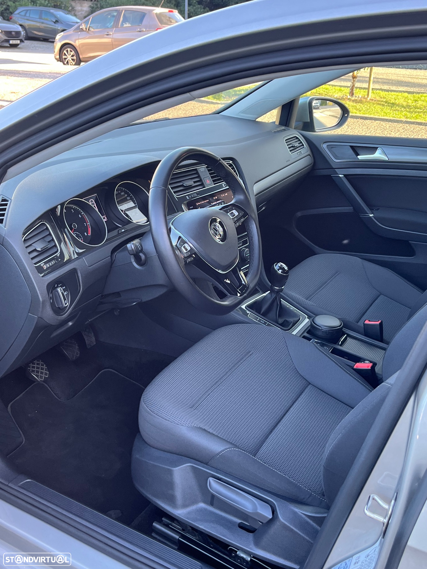 VW Golf Variant 1.0 TSI Confortline - 11
