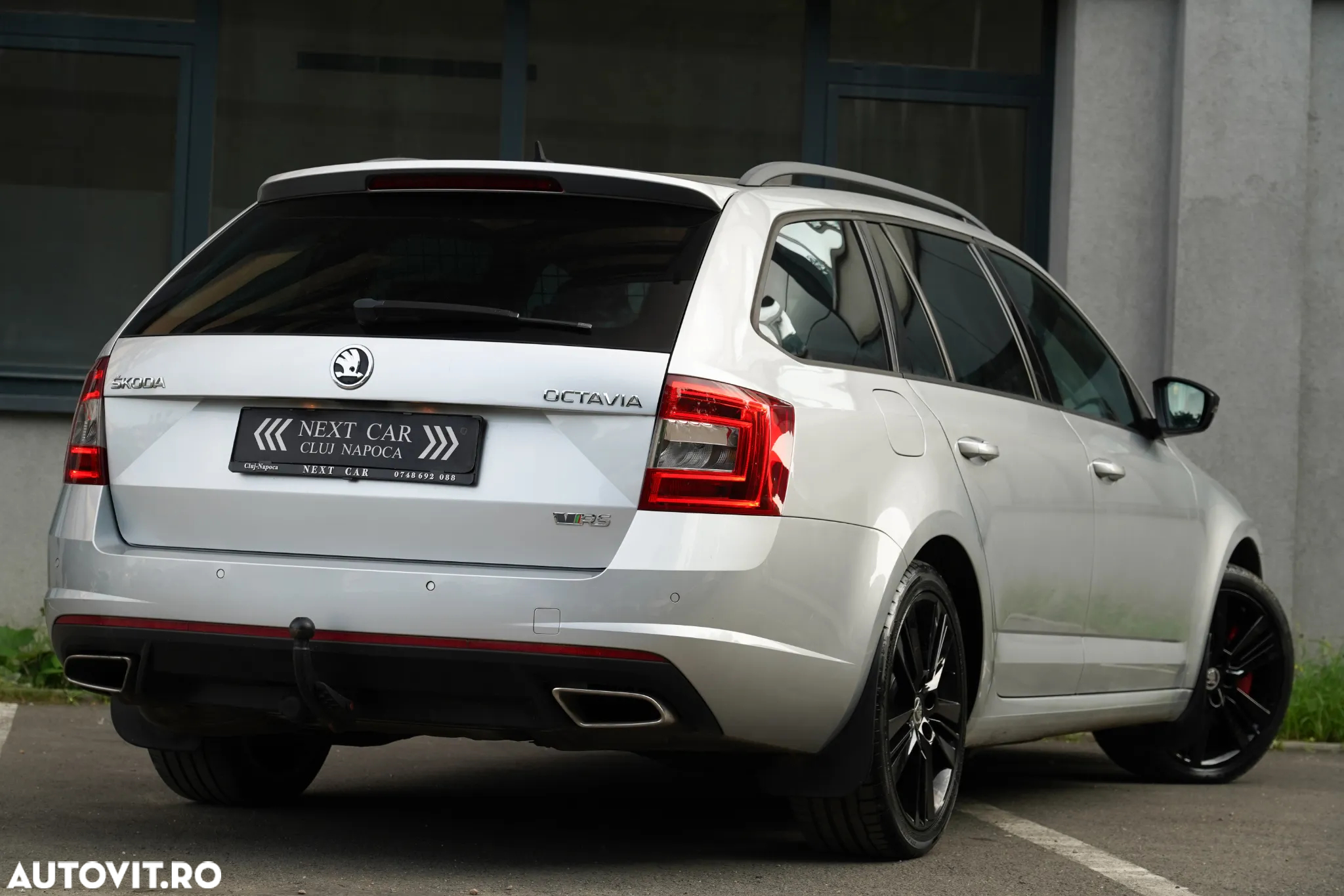 Skoda Octavia Combi 2.0 TDI (Green tec) RS - 3