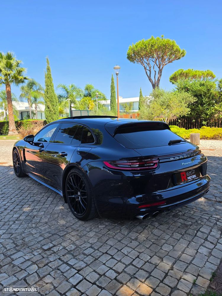 Porsche Panamera Sport Turismo - 4