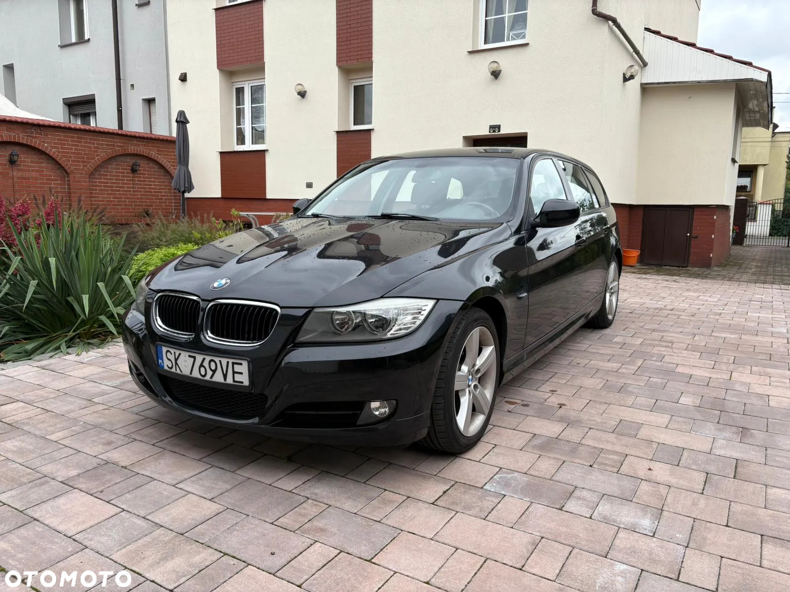 BMW Seria 3 318i Touring - 8