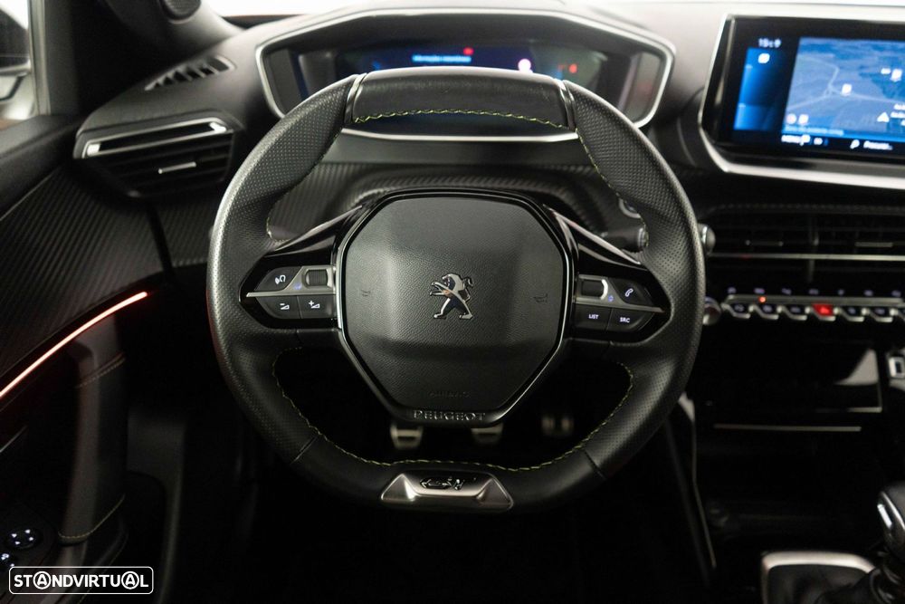 Peugeot 2008 1.2 PureTech GT - 28