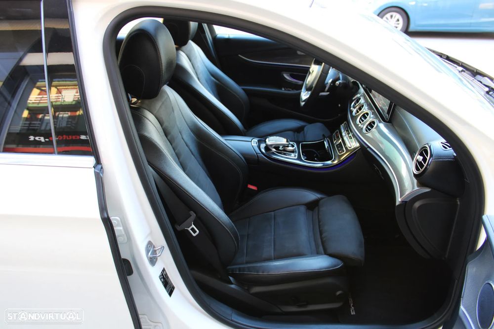 Mercedes-Benz E 220 d 4Matic 9G-TRONIC AMG Line - 32