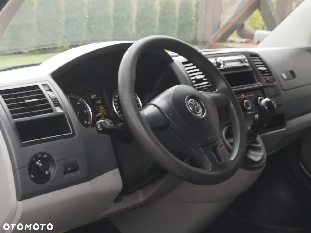 Volkswagen T5 2.0TDI LONG - 10