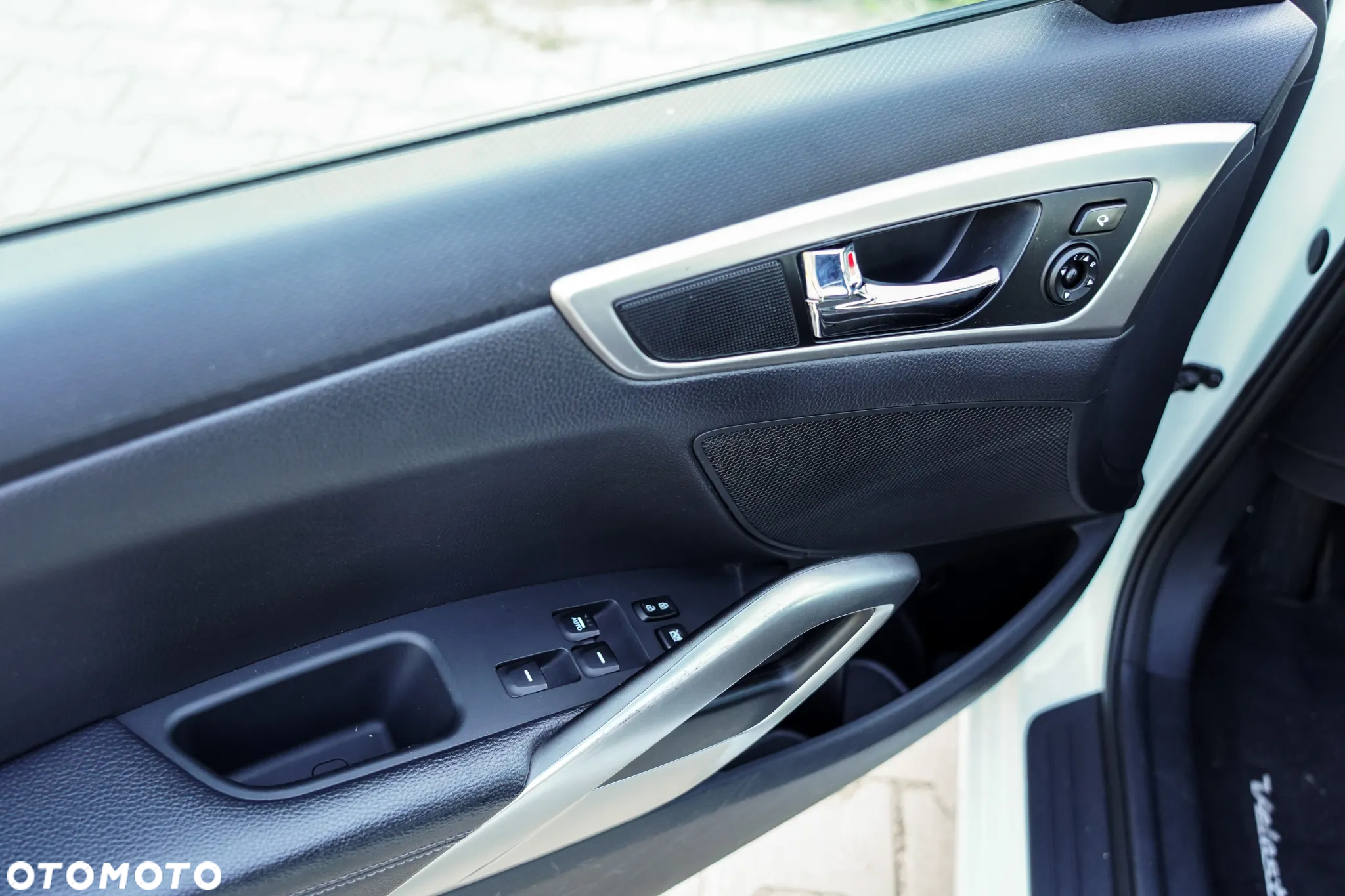 Hyundai Veloster 1.6 blue Premium - 30